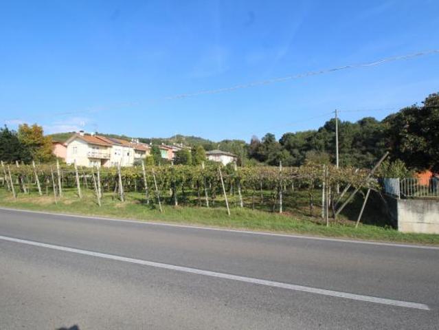 Terreno edificabile in vendita a Gambellara
