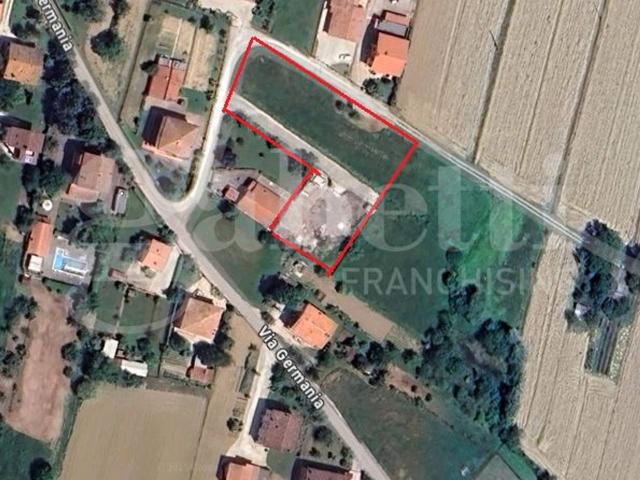 Terreno edificabile in vendita a Gubbio