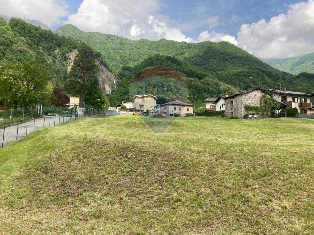 Terreno edificabile in vendita a Introbio