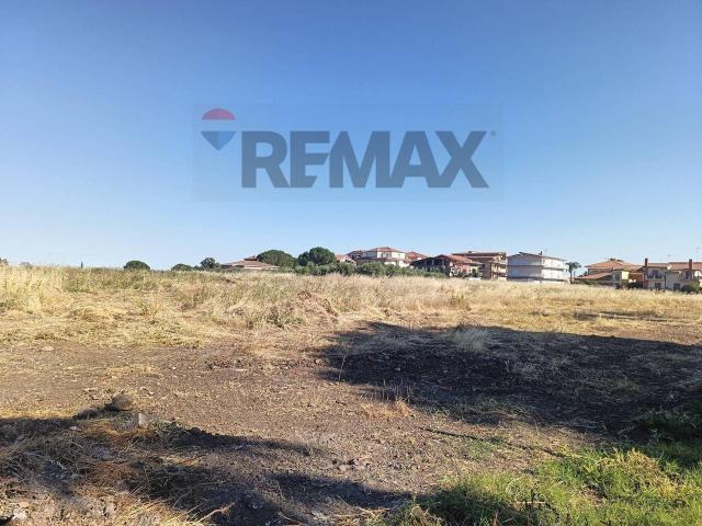 Terreno edificabile in vendita a Motta Sant'Anastasia