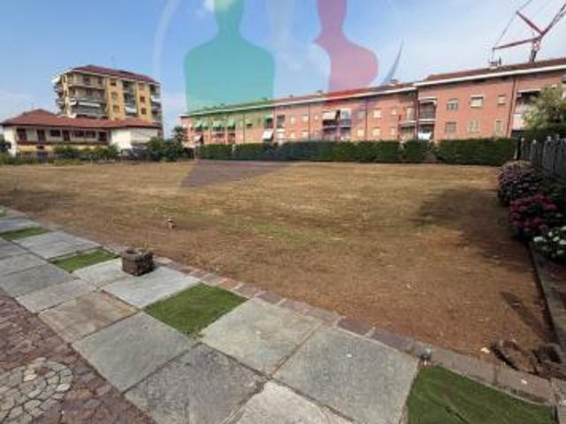 Terreno edificabile in vendita a Nichelino