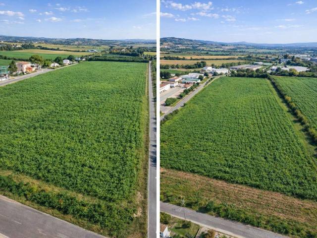 Terreno edificabile in vendita a Osimo