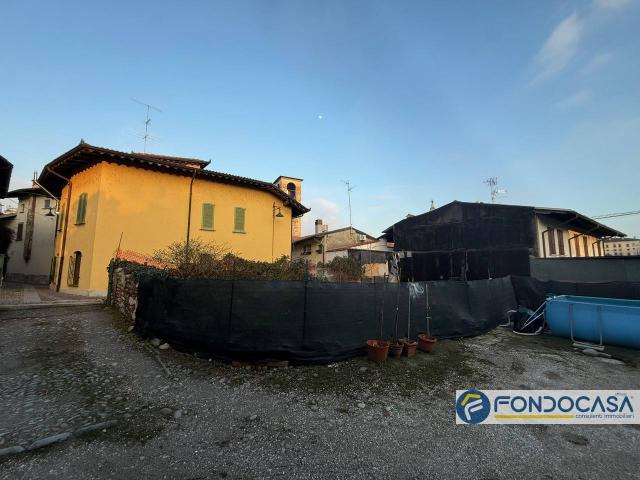 Terreno edificabile in vendita a Palazzolo sull'Oglio