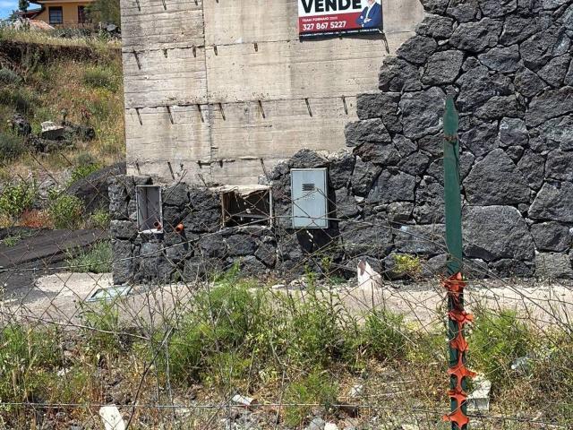 Terreno edificabile in vendita a Pedara