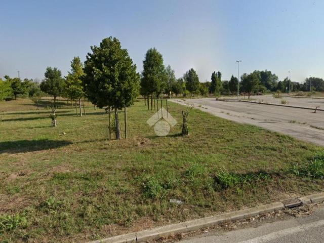 Terreno edificabile in vendita a Ravenna