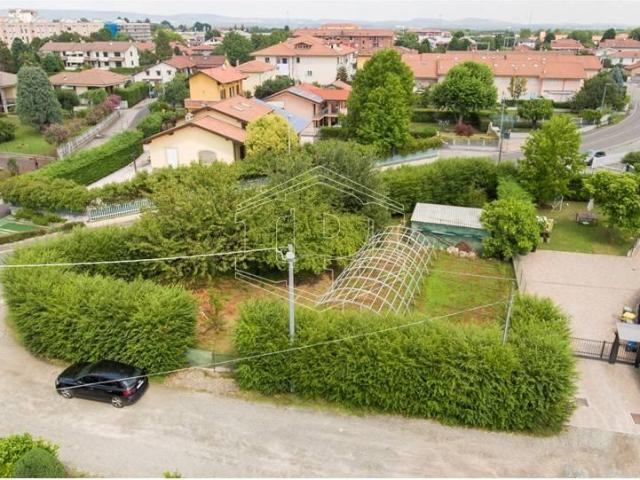 Terreno edificabile in vendita a Rivarolo Canavese