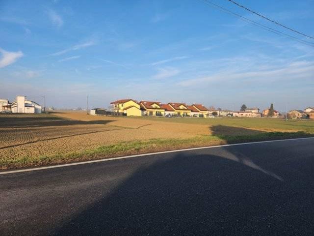 Terreno edificabile in vendita a Robecco Pavese