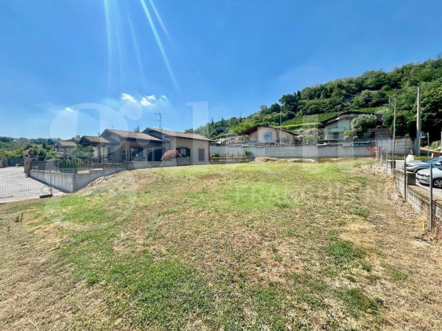 Terreno Edificabile in vendita a Santa Vittoria d'Alba