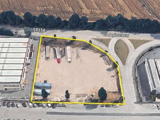 Terreno edificabile in vendita a San Costanzo