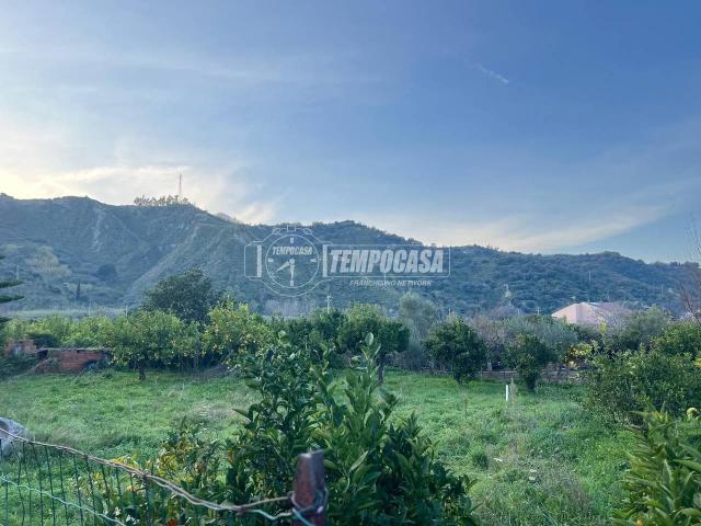 Terreno edificabile in vendita a Saponara