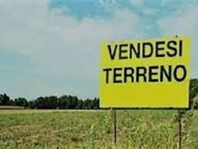 Terreno edificabile industriale in vendita a Carrara