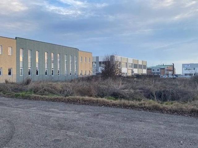 Terreno edificabile industriale in vendita a San Pietro In Casale