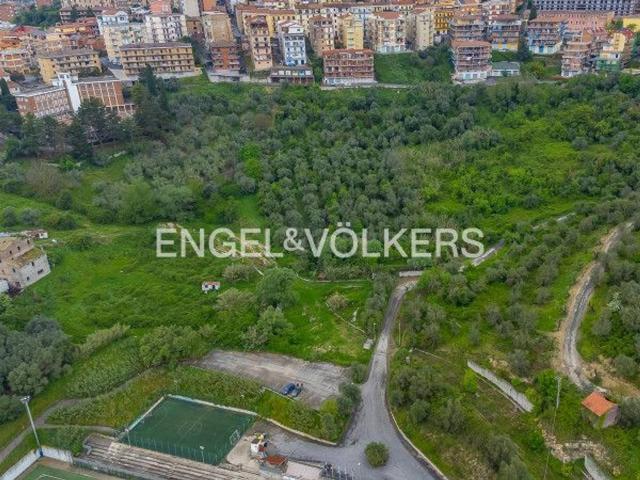 Terreno edificabile residenziale in vendita a Castel Madama