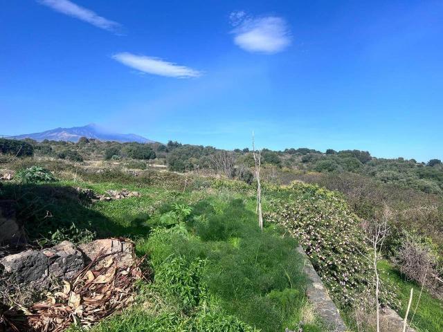 Terreno edificabile residenziale in vendita a Acireale