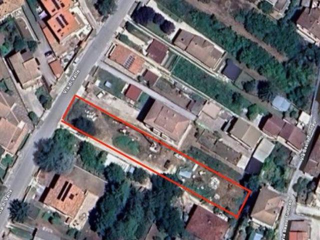 Terreno edificabile residenziale in vendita a L'Aquila
