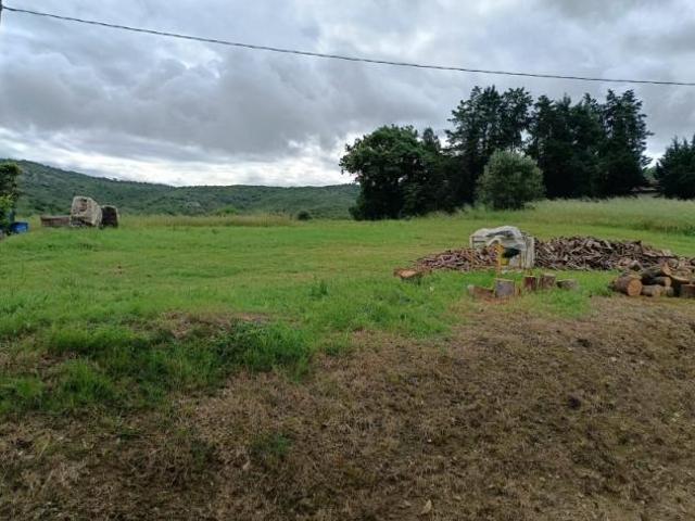 Terreno edificabile 1600 mq in Vendita a Magione