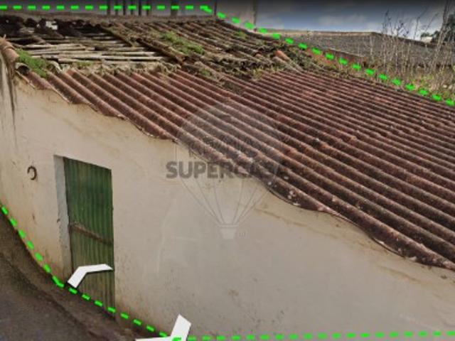 Terreno em Miragaia e Marteleira
