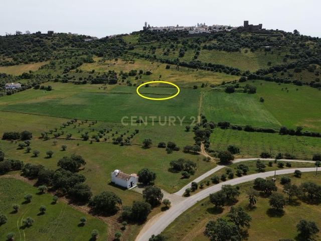 Terreno em Monsaraz junto ao Castelo