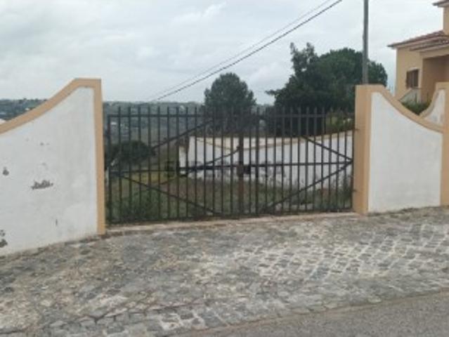 Terreno em Albarróis