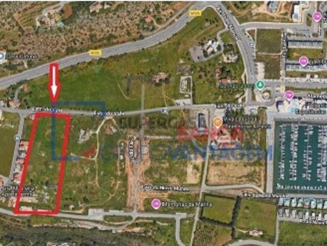 Terreno em Albufeira e Olhos de Água