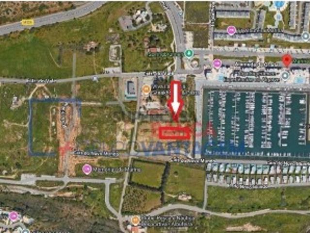 Terreno em Albufeira e Olhos de Água
