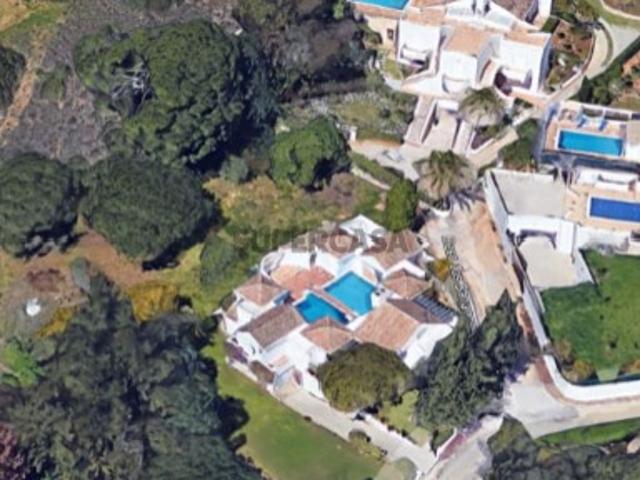 Terreno em Albufeira e Olhos de Água de 400,00 m²