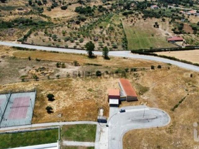 Terreno em Almeida de 616,00 m²
