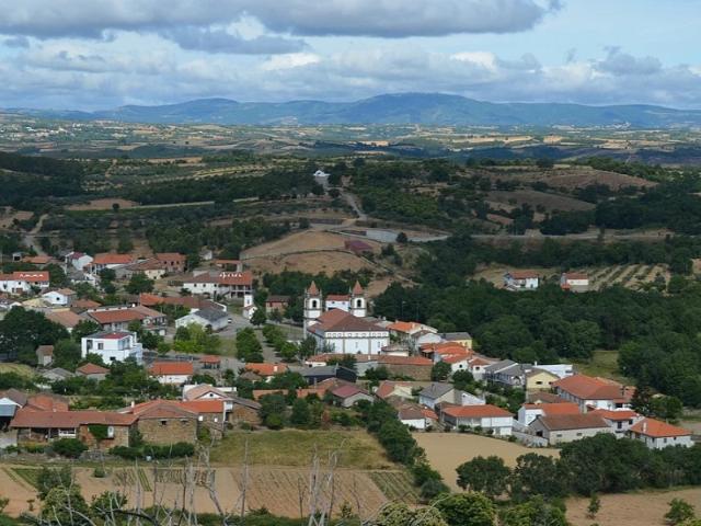 Terreno em Argozelo