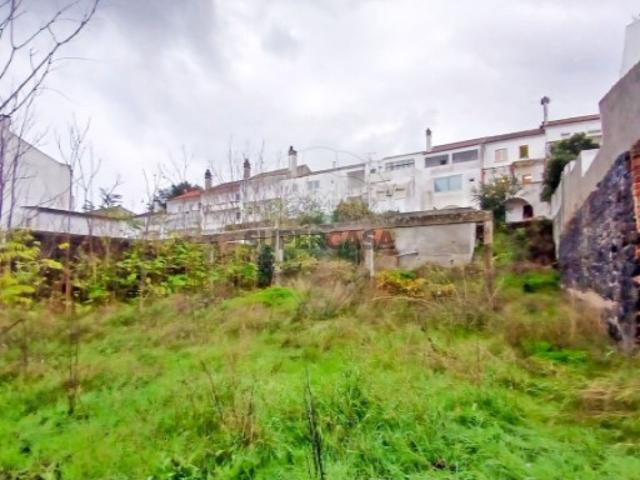 Terreno em Salvador e Santa Maria da Feira