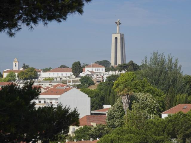 Terreno em Charneca de Caparica