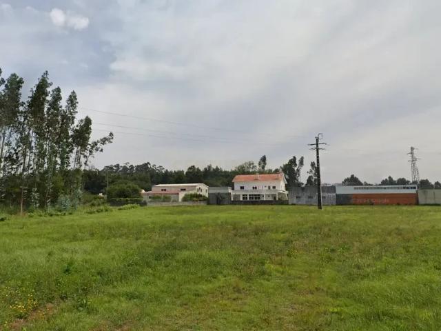 TERRENO EM CORTEGAÇA