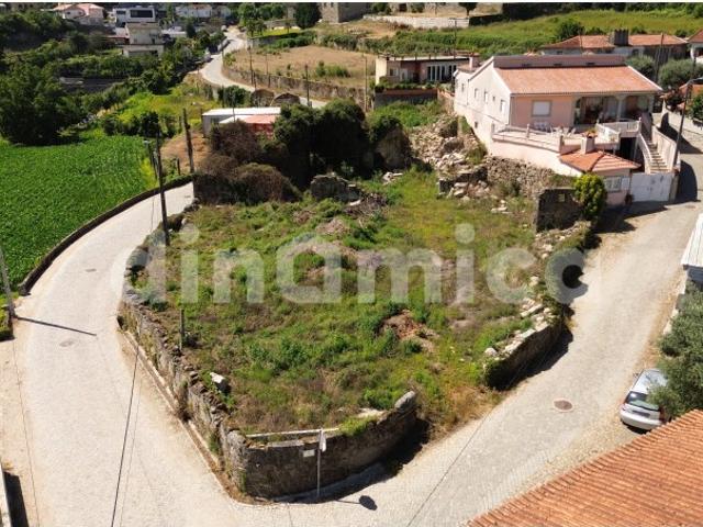 Terreno em Couto De Cambeses