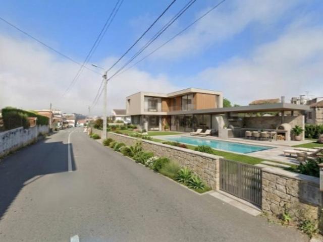 Terreno em Esmoriz: 425 m2 para construir a casa que sempre sonhou