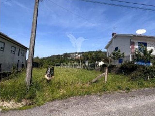 Terreno em Esqueiros, Nevogilde e Travassós