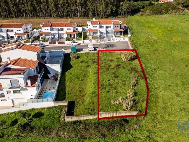 Terreno em Famalicão de 437,00 m²