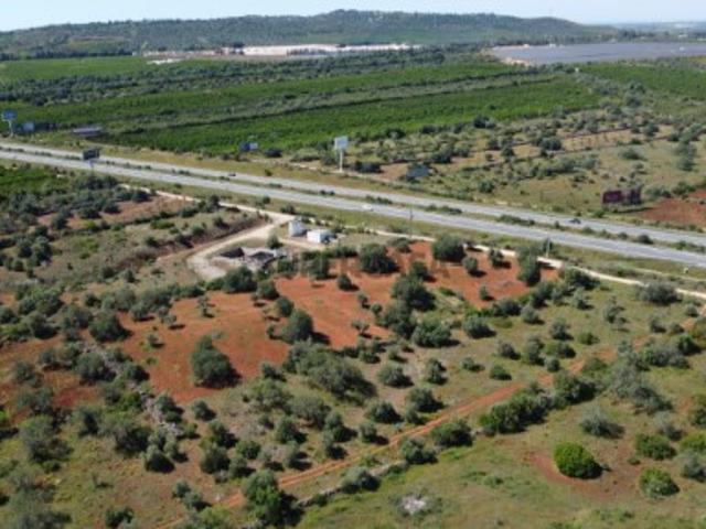 Terreno em Paderne com Bom Acesso e Excelente Localização