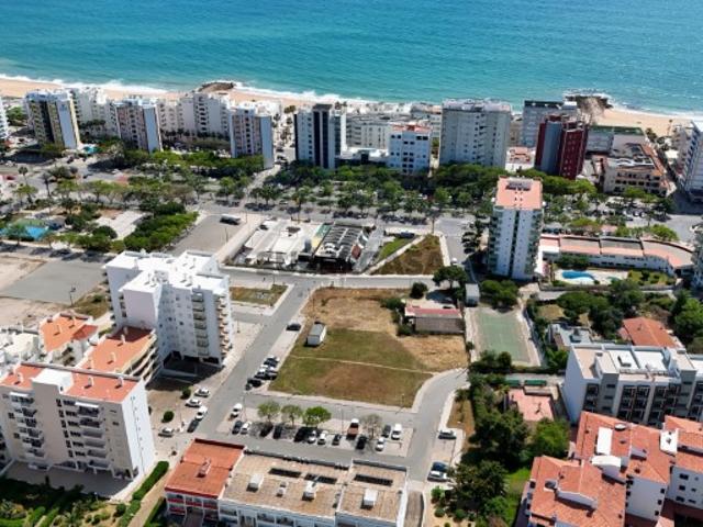 Terreno em Quarteira
