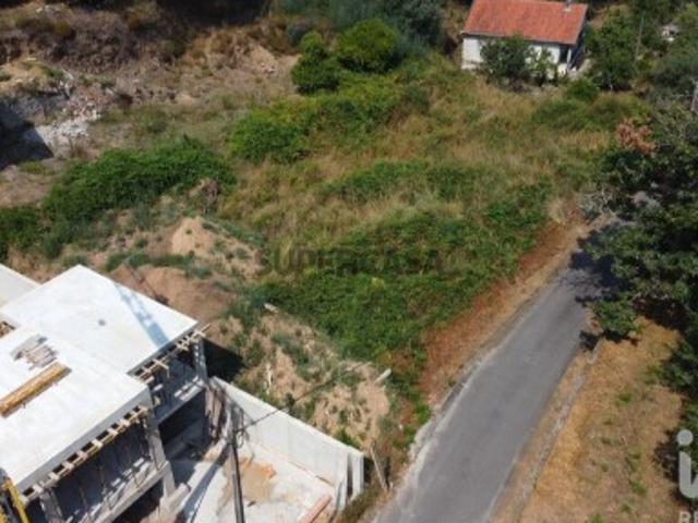 Terreno em Rebordões Souto