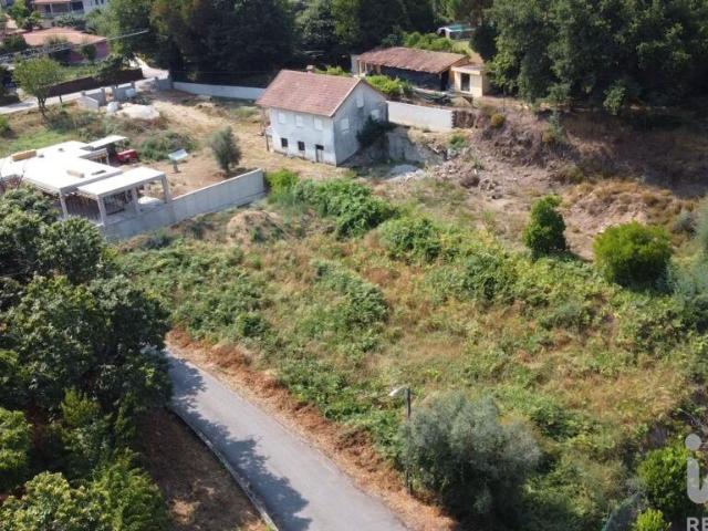 Terreno em Rebordões Souto