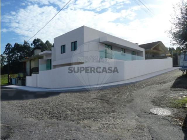 Terreno em São Felix da Marinha
