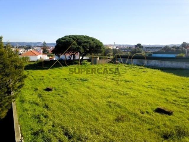 Terreno em São João das Lampas