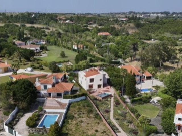 Terreno em Sintra com projeto aprovado para construção de moradia