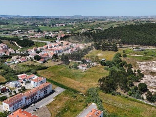 Terreno em União Freguesias Santa Maria, São Pedro e Matacães