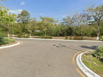 Terreno en Marina Ixtapa 7,149 m² F. a Campo de Golf – Uso Mixto para Proyecto Residencial/Comercial