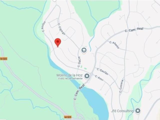 Terreno en Molino de la Hoz para uso deportivo