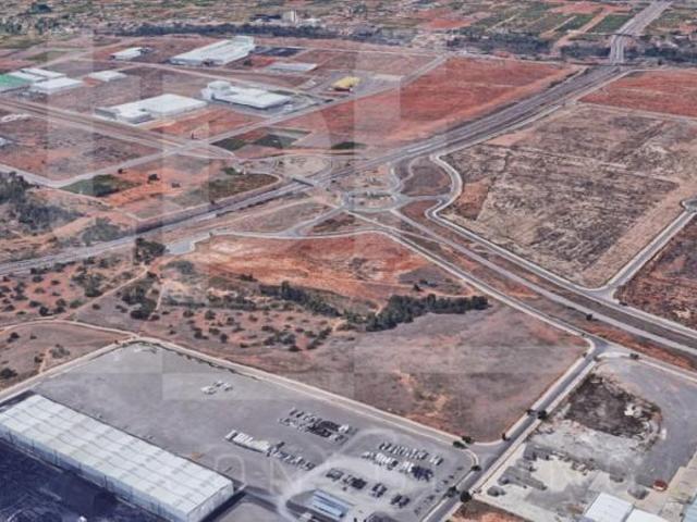 Terreno en alquiler en Onda, Calle Ecuador, 12200
