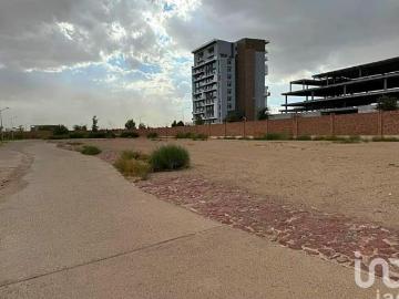 Terreno en Altozano Juárez Esquina