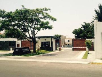 Terreno en Condominio Cantares