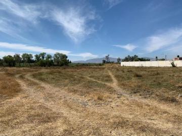 TERRENO EN EL SALTO, JAL JUNTO AL FCCTO. LAS LILAS, A ORILLAS DEL RIO SANTIAGO