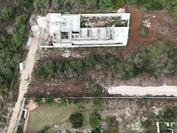 Terreno en Esquina con vista a 2 calles en Venta en Sitpach